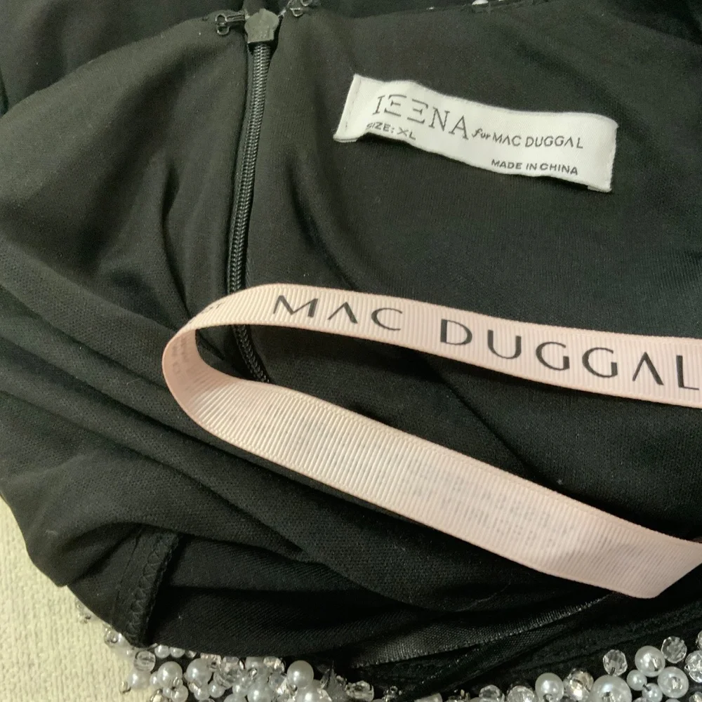 Mac Duggal black dress NWT - Picture 6 of 9